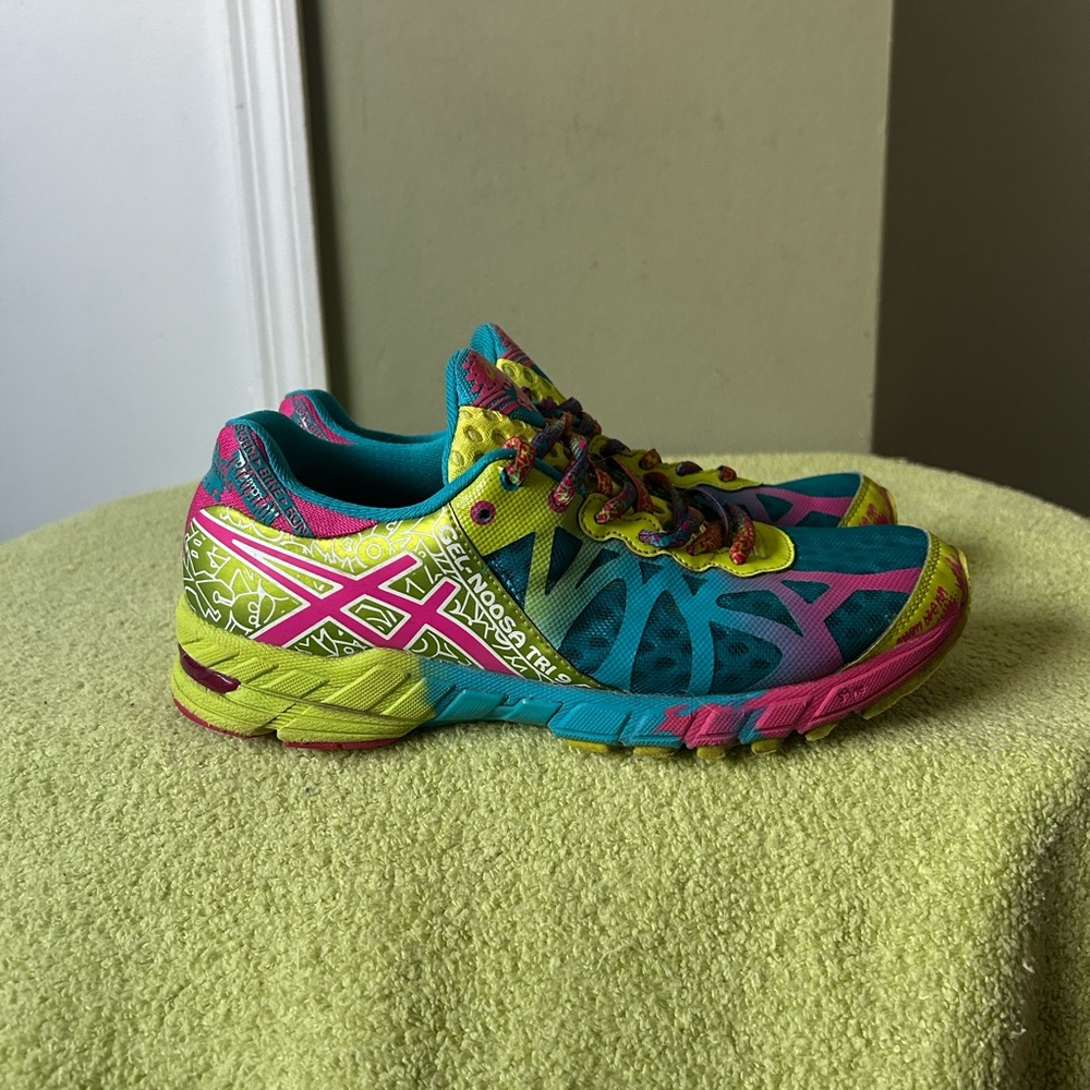 ASICS Gel-Noosa TrI 9 Women's Blue and Pink Athletic Shoes - Picture 6 of 11
